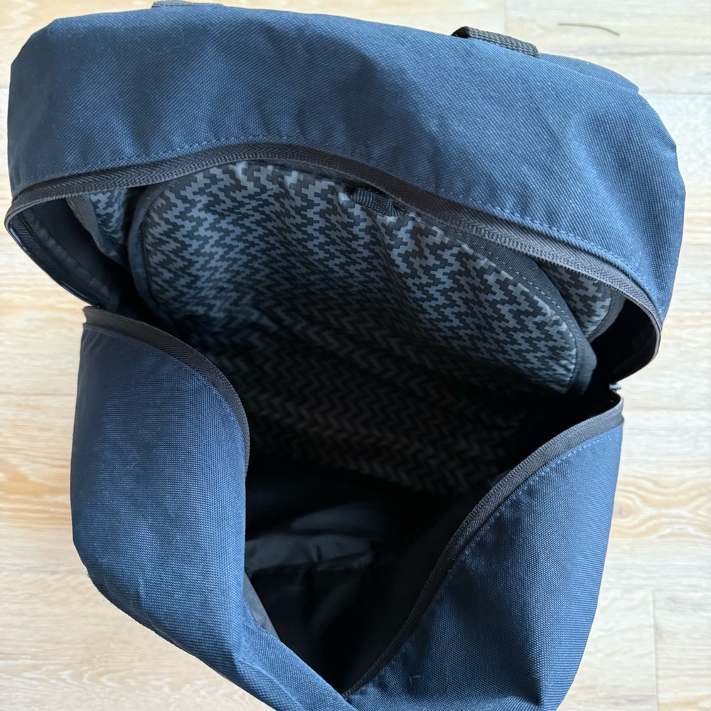 Lo & Sons Blue Backpack - Picture 2 of 8